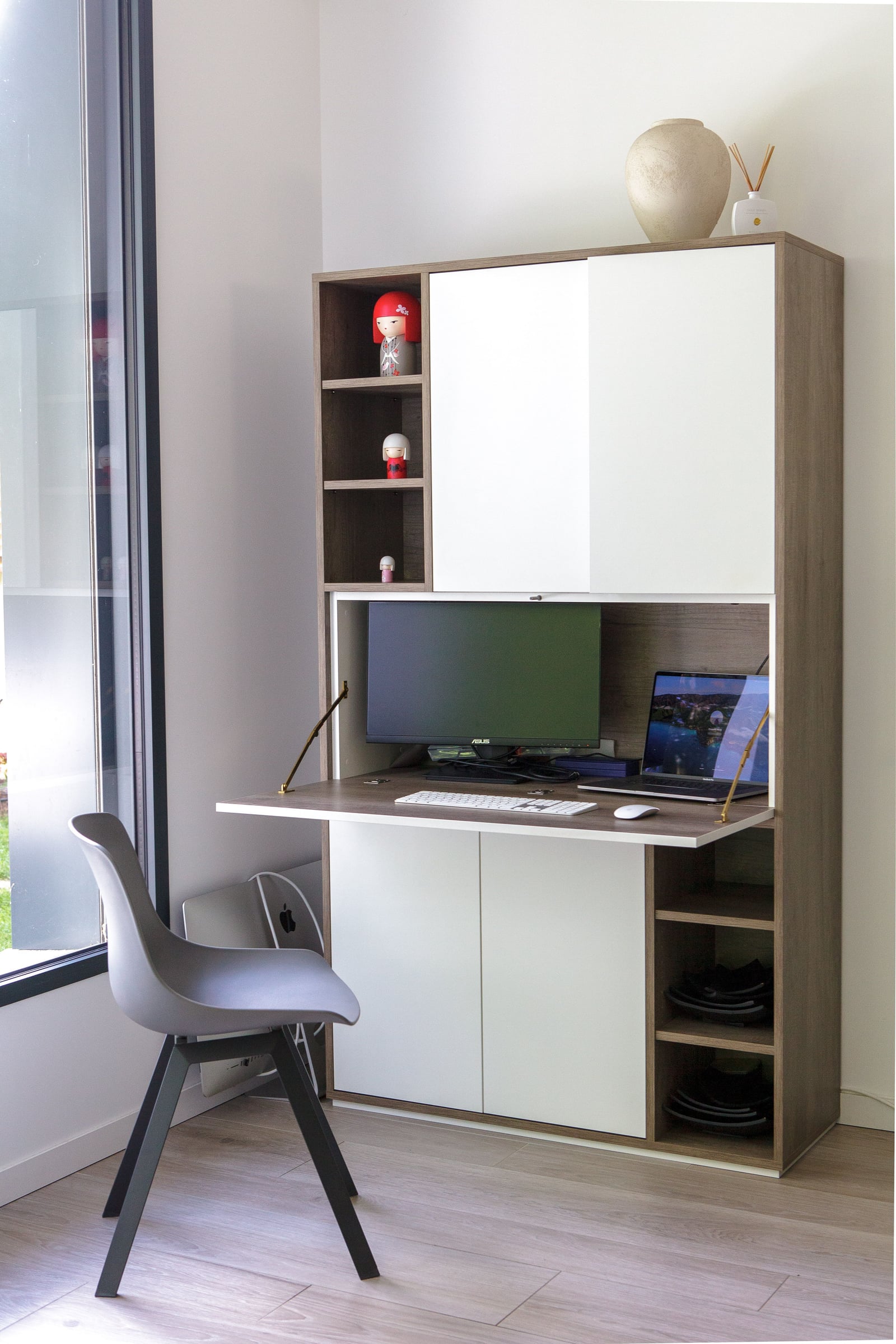 Meuble de rangement et bureau